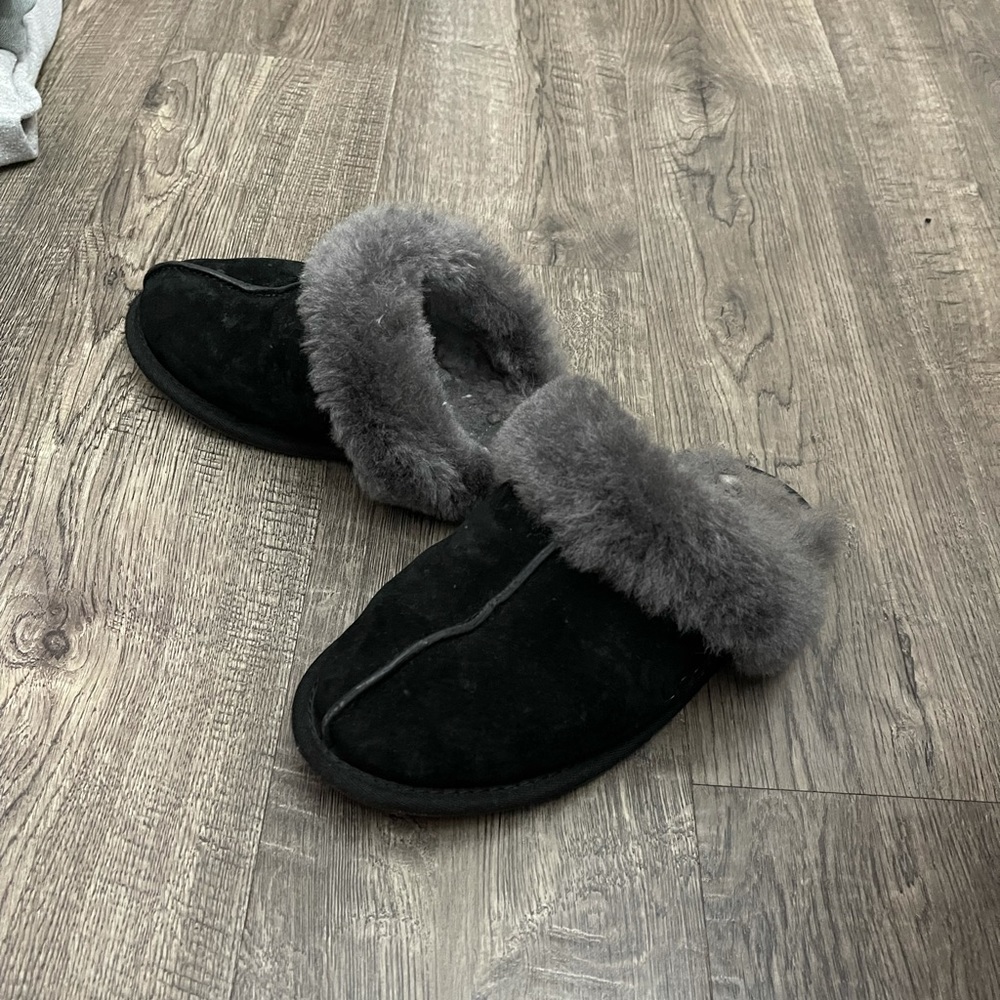 UGG Scuffette II